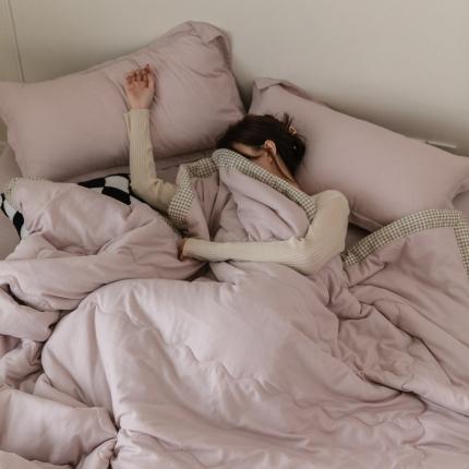 91家纺网 家纺一手货源 找家纺 （总）U被家纺 2025新款法国夫人夏被夏凉被模特图 