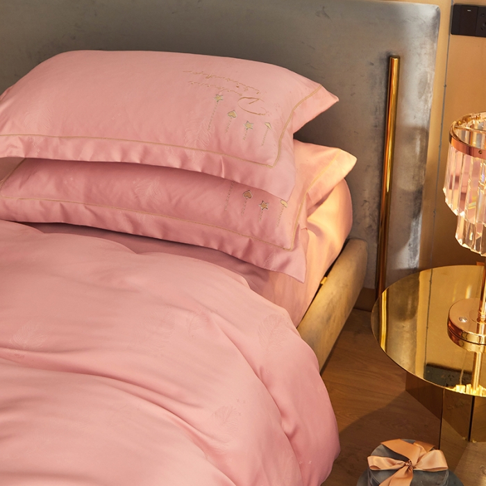 91家纺网 家纺一手货源 找家纺 凡客 2022新款磨毛提花重工刺绣小鹿四件套 小鹿森林-粉