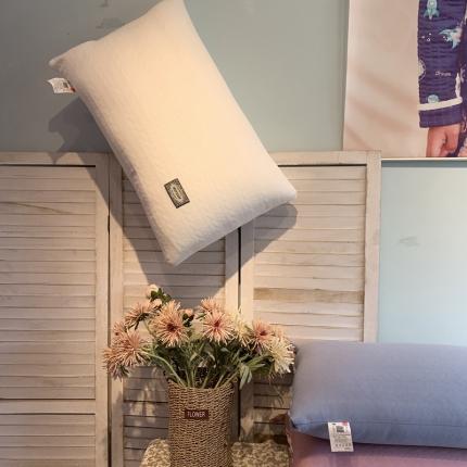 91家纺网 家纺一手货源 找家纺 她喜爱枕芯枕头 麻花麦穗针织热熔羽丝绒枕芯