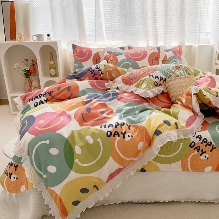 91家纺网 家纺一手货源 找家纺 仟网汇2022新款全棉喷气13070床盖三件套四件套专属笑脸