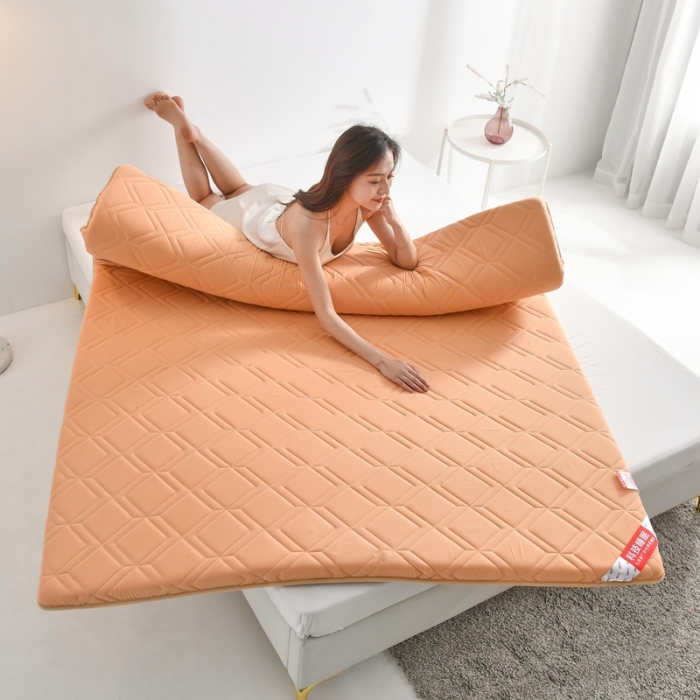 91家纺网 家纺一手货源 找家纺 鑫钰 2023新款全棉加厚抗菌大豆纤维床垫 艾诺-橙