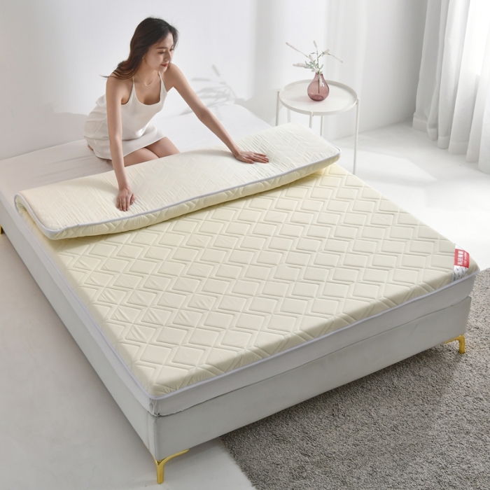 91家纺网 家纺一手货源 找家纺 鑫钰 2023新款全棉加厚抗菌大豆纤维床垫 艾诺-米黄