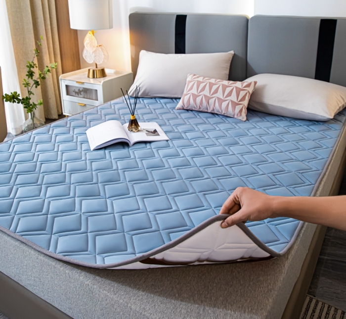 91家纺网 家纺一手货源 找家纺 鑫钰 22年新款全棉大豆色织床护垫纯色保护垫 蓝