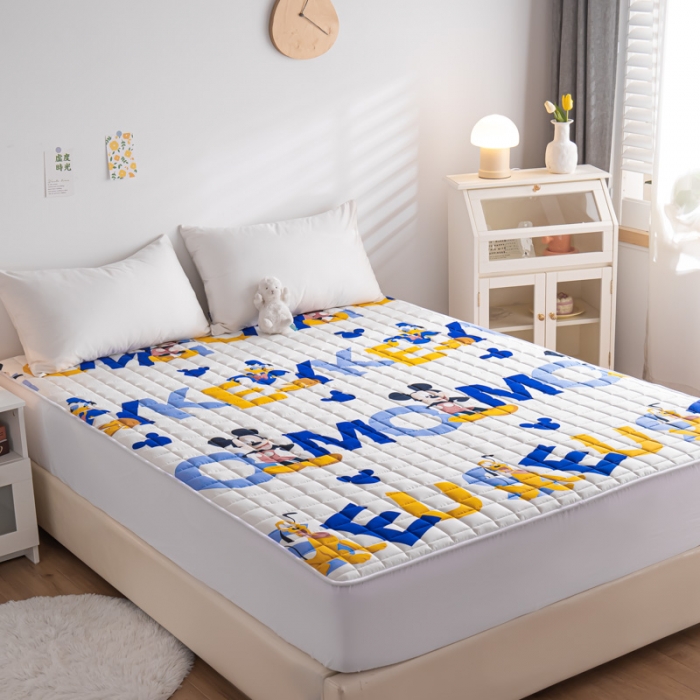 91家纺网 家纺一手货源 找家纺 鑫钰 2023新款迪士尼全棉床笠纯棉抗菌床罩席梦思保护套 布鲁托