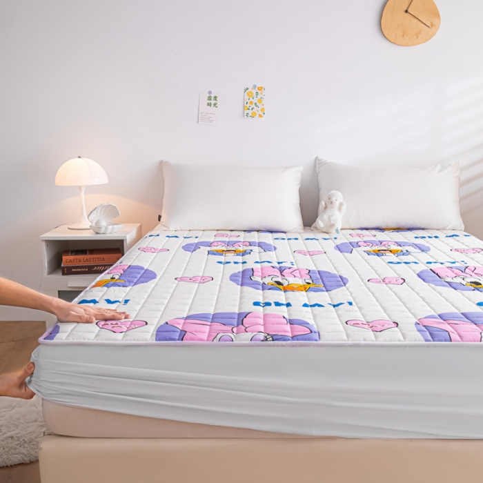 91家纺网 家纺一手货源 找家纺 鑫钰 2023新款迪士尼全棉床笠纯棉抗菌床罩席梦思保护套 黛西