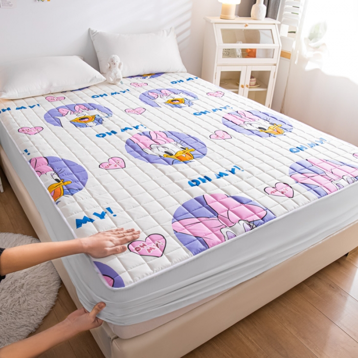 91家纺网 家纺一手货源 找家纺 鑫钰 2023新款迪士尼全棉床笠纯棉抗菌床罩席梦思保护套 黛西