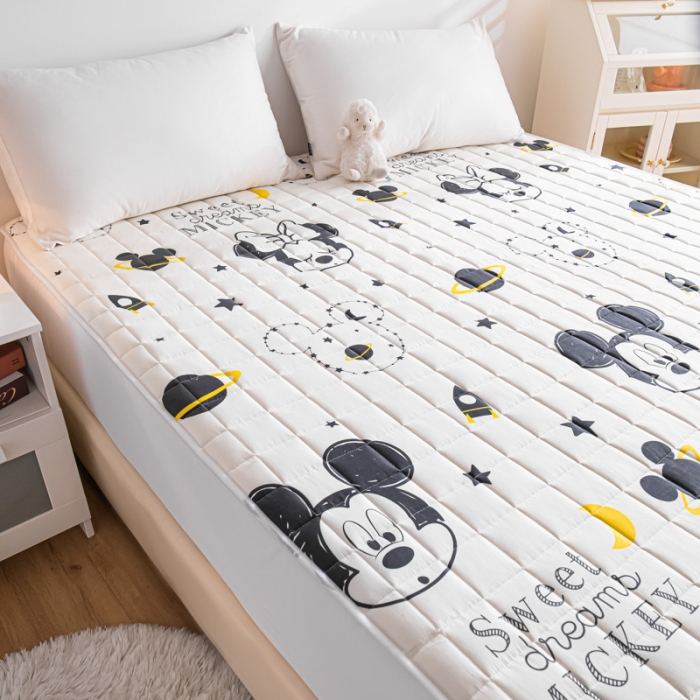 91家纺网 家纺一手货源 找家纺 鑫钰 2023新款迪士尼全棉床笠纯棉抗菌床罩席梦思保护套 米奇-黑