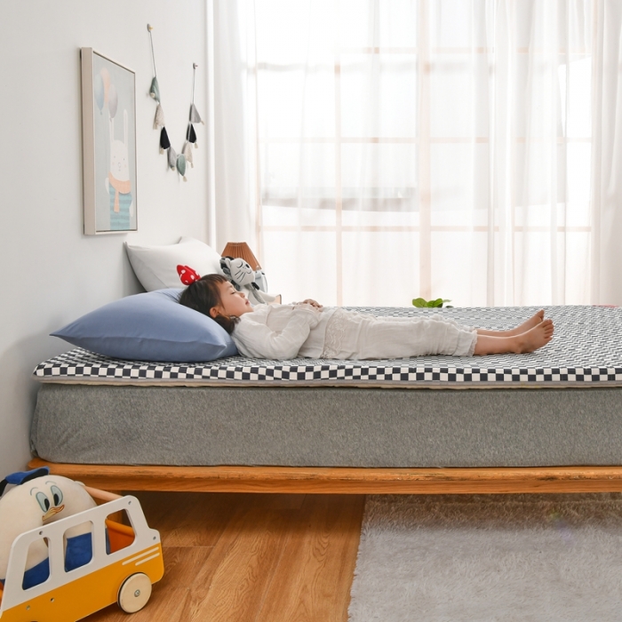 91家纺网 家纺一手货源 找家纺 鑫钰  2023全棉新款全棉棋盘格榻榻米加厚床垫 棋盘格 黑