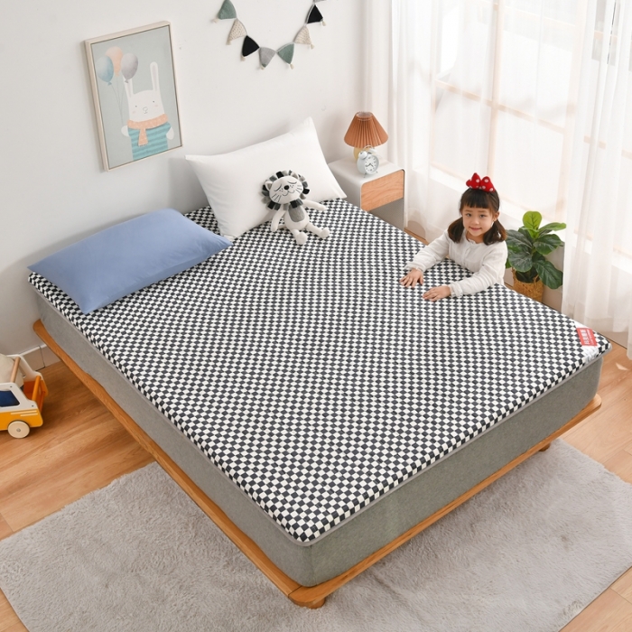 91家纺网 家纺一手货源 找家纺 鑫钰  2023全棉新款全棉棋盘格榻榻米加厚床垫 棋盘格 黑