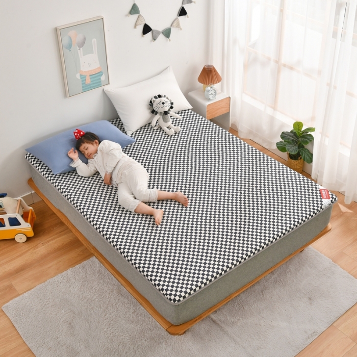 91家纺网 家纺一手货源 找家纺 鑫钰  2023全棉新款全棉棋盘格榻榻米加厚床垫 棋盘格 黑