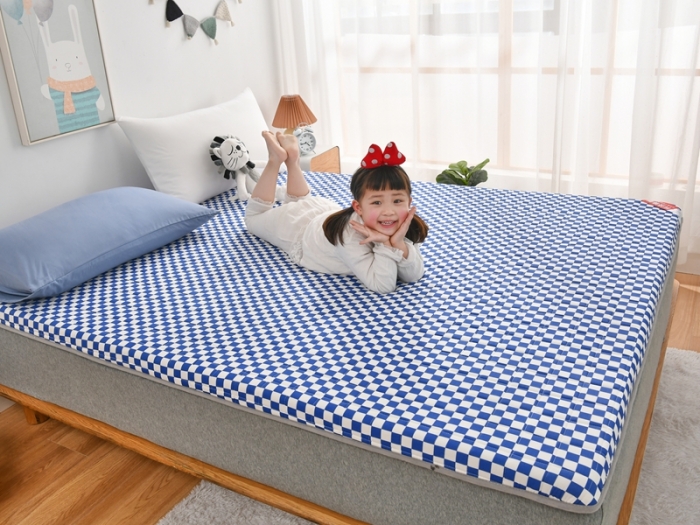 91家纺网 家纺一手货源 找家纺 鑫钰  2023全棉新款全棉棋盘格榻榻米加厚床垫 棋盘格 蓝