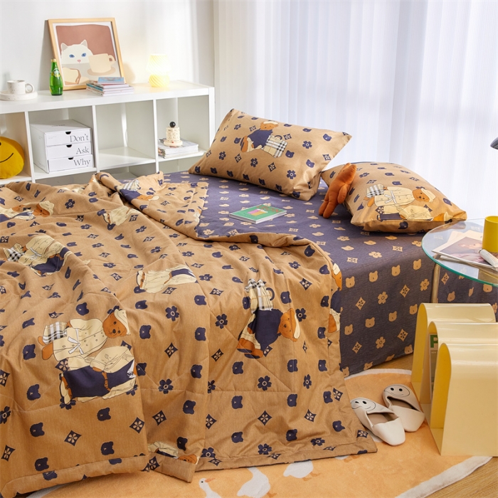 91家纺网 家纺一手货源 找家纺 VIP被业2022新款童趣大豆夏被旅行熊