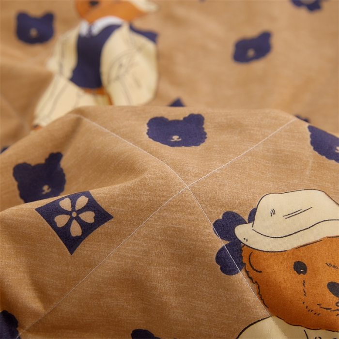 91家纺网 家纺一手货源 找家纺 VIP被业2022新款童趣大豆夏被旅行熊