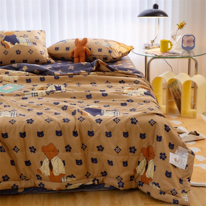 91家纺网 家纺一手货源 找家纺 VIP被业2022新款童趣大豆夏被旅行熊