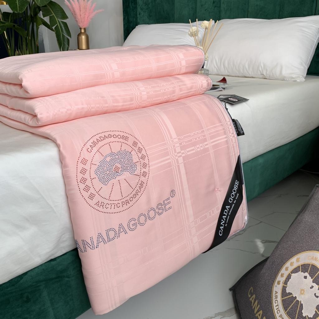 91家纺网 家纺一手货源 找家纺 （总）大鹅被子夏凉被春秋冬被子微商爆款全棉莫代尔提花被芯