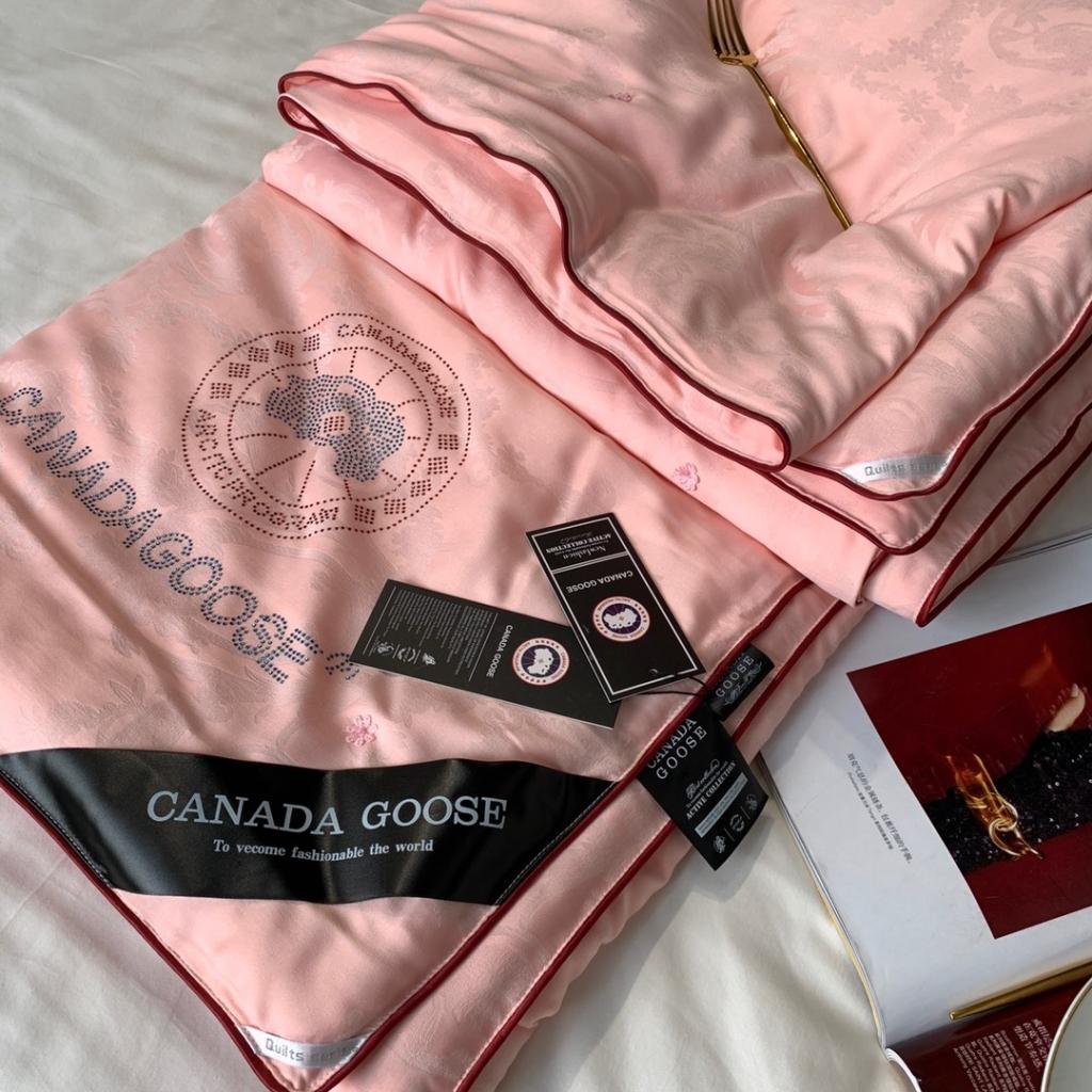 91家纺网 家纺一手货源 找家纺 （总）大鹅被子夏凉被春秋冬被子微商爆款全棉莫代尔提花被芯