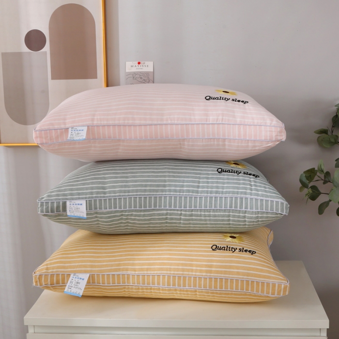 91家纺网 家纺一手货源 找家纺 锦绣万家 2022新款轻奢刺绣立体枕头保健护颈枕芯 水绿