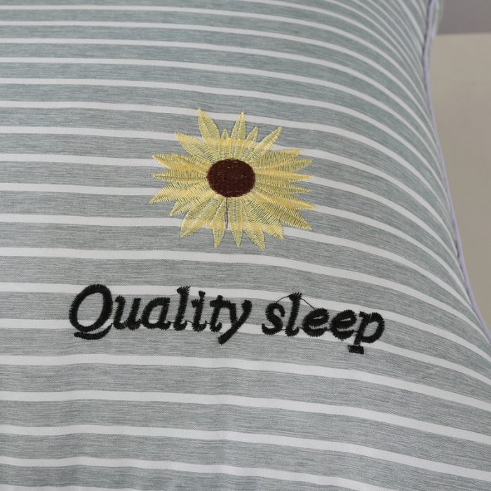 91家纺网 家纺一手货源 找家纺 锦绣万家 2022新款轻奢刺绣立体枕头保健护颈枕芯 水绿