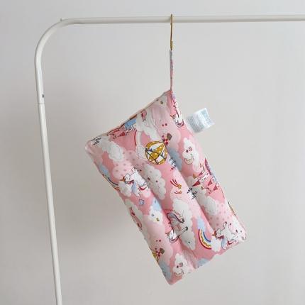 91家纺网 家纺一手货源 找家纺 星期八 2022新款全棉豆豆枕30*50cm 独 家马