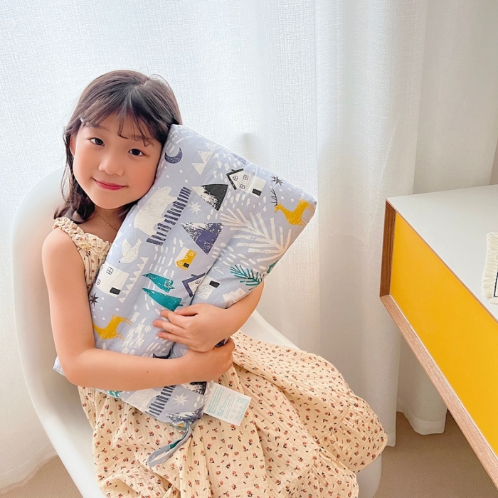 91家纺网 家纺一手货源 找家纺 星期八 2022新款全棉豆豆枕30*50cm 雪屋