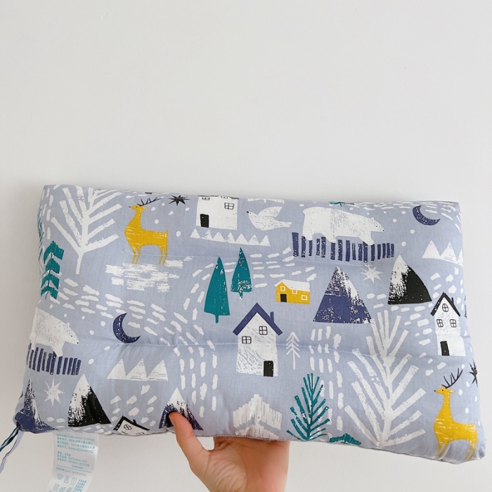 91家纺网 家纺一手货源 找家纺 星期八 2022新款全棉豆豆枕30*50cm 雪屋