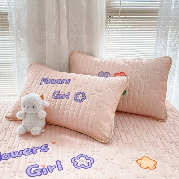 91家纺网 家纺一手货源 找家纺 沐慕 2022新款工艺款大版乳胶凉席 花花女孩-粉