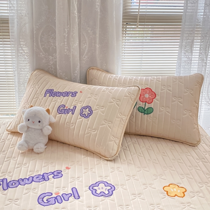 91家纺网 家纺一手货源 找家纺 沐慕 2022新款工艺款大版乳胶凉席 花花女孩-米