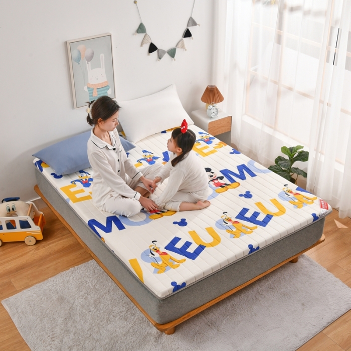 91家纺网 家纺一手货源 找家纺 鑫钰 2023新款迪士尼纯棉抗菌加厚床垫 布鲁托