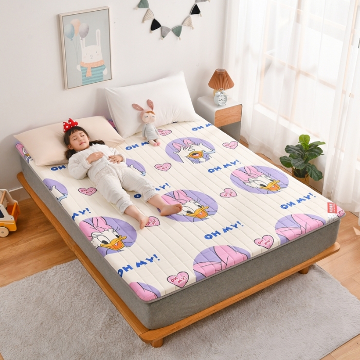 91家纺网 家纺一手货源 找家纺 鑫钰 2023新款迪士尼纯棉抗菌加厚床垫 黛西