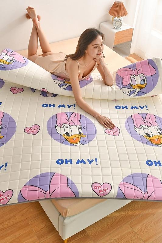 91家纺网 家纺一手货源 找家纺 鑫钰 2023新款迪士尼纯棉抗菌加厚床垫 黛西