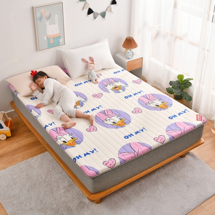 91家纺网 家纺一手货源 找家纺 鑫钰 2023新款迪士尼纯棉抗菌加厚床垫 黛西