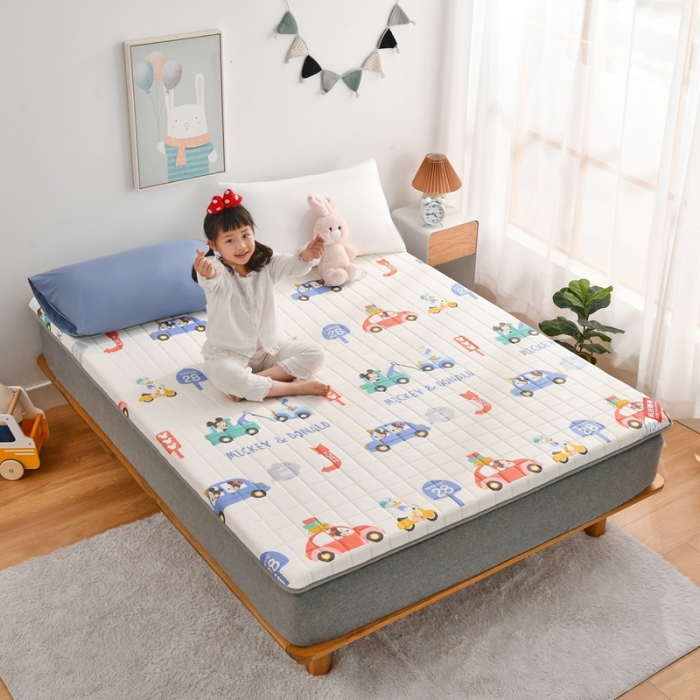 91家纺网 家纺一手货源 找家纺 鑫钰 2023新款迪士尼纯棉抗菌加厚床垫 纳德宝宝