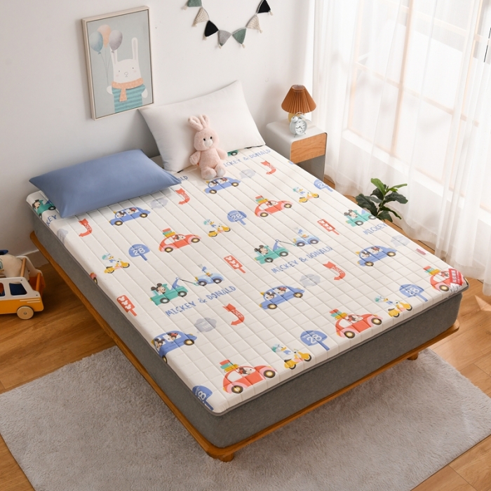 91家纺网 家纺一手货源 找家纺 鑫钰 2023新款迪士尼纯棉抗菌加厚床垫 纳德宝宝