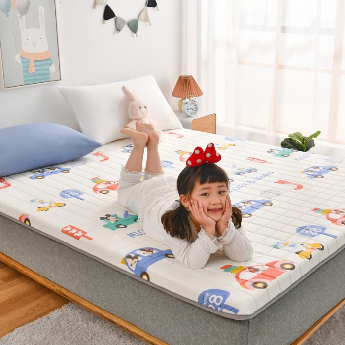 91家纺网 家纺一手货源 找家纺 鑫钰 2023新款迪士尼纯棉抗菌加厚床垫 纳德宝宝