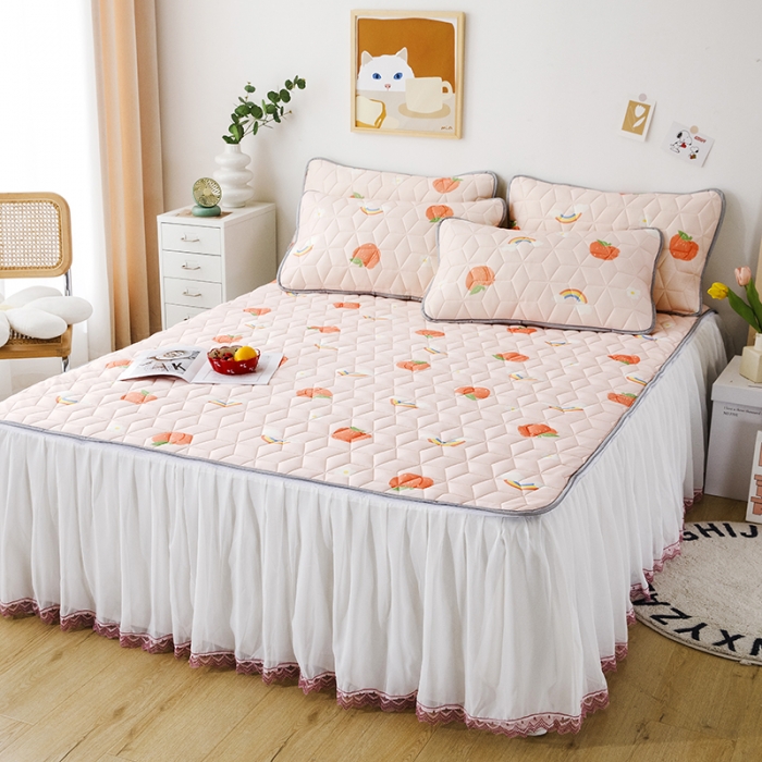 91家纺网 家纺一手货源 找家纺 纽缦家纺 2022新款卡通菱形格床单床裙系列 彩虹桃