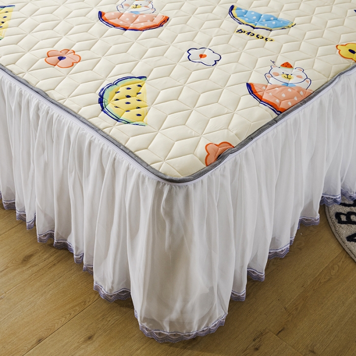 91家纺网 家纺一手货源 找家纺 纽缦家纺 2022新款卡通菱形格床单床裙系列 大西瓜