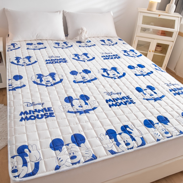 91家纺网 家纺一手货源 找家纺 鑫钰 2023新款迪士尼全棉床护垫榻榻米软垫 米奇-兰