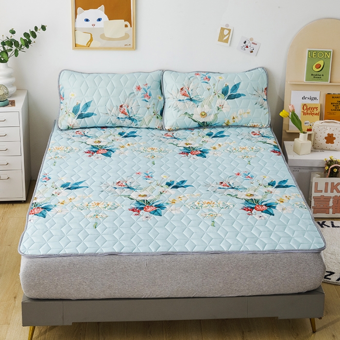 91家纺网 家纺一手货源 找家纺 纽缦家纺 2022新款卡通菱形格床单床裙系列 如梦