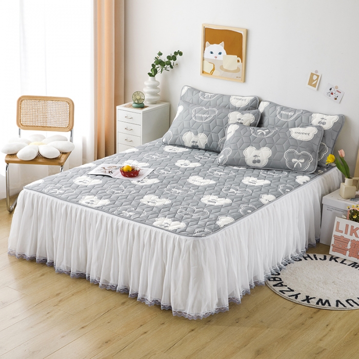 91家纺网 家纺一手货源 找家纺 纽缦家纺 2022新款卡通菱形格床单床裙系列 甜蜜米奇