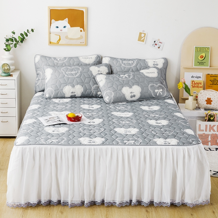 91家纺网 家纺一手货源 找家纺 纽缦家纺 2022新款卡通菱形格床单床裙系列 甜蜜米奇