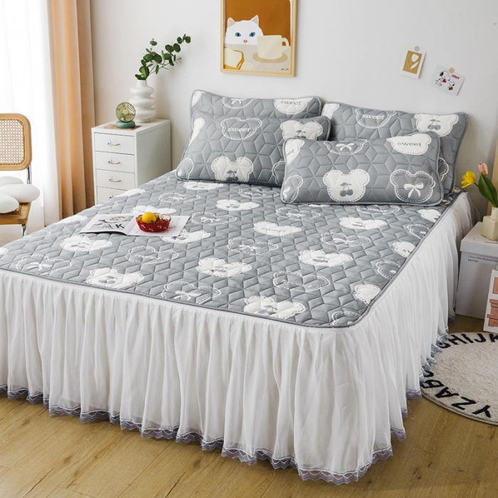 91家纺网 家纺一手货源 找家纺 纽缦家纺 2022新款卡通菱形格床单床裙系列 甜蜜米奇