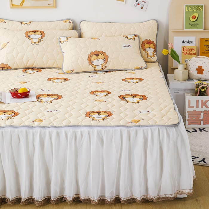 91家纺网 家纺一手货源 找家纺 纽缦家纺 2022新款卡通菱形格床单床裙系列 小伙伴