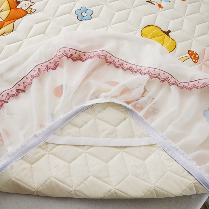 91家纺网 家纺一手货源 找家纺 纽缦家纺 2022新款卡通菱形格床单床裙系列 小女孩