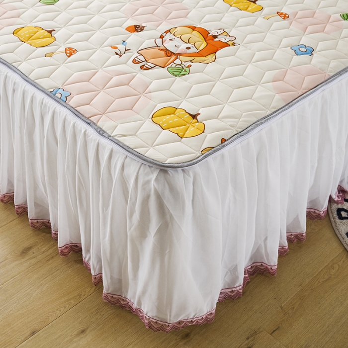 91家纺网 家纺一手货源 找家纺 纽缦家纺 2022新款卡通菱形格床单床裙系列 小女孩