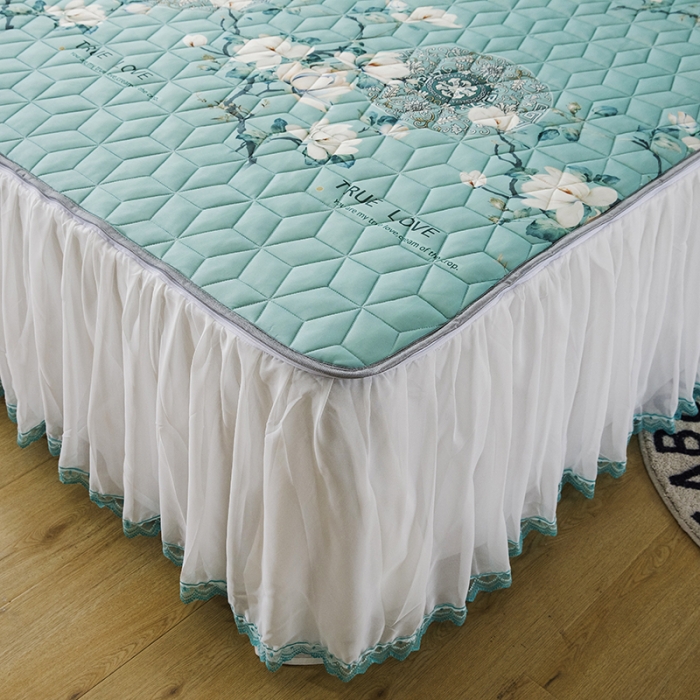 91家纺网 家纺一手货源 找家纺 纽缦家纺 2022新款卡通菱形格床单床裙系列 幽梦