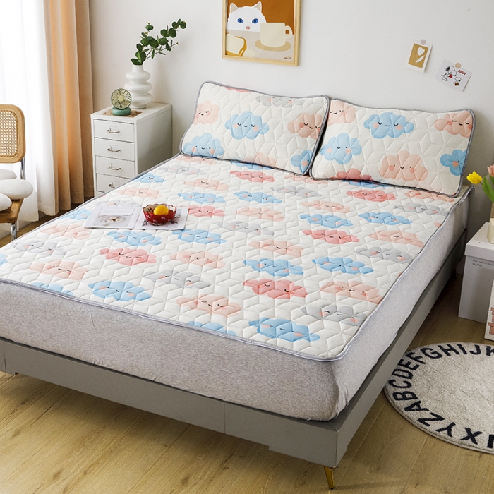 91家纺网 家纺一手货源 找家纺 纽缦家纺 2022新款卡通菱形格床单床裙系列 云朵朵