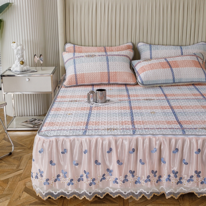 91家纺网 家纺一手货源 找家纺 纽缦家纺 2022新款花卉床裙三件套 大方格