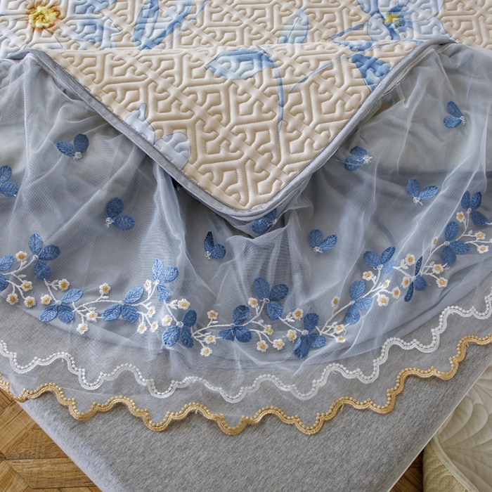 91家纺网 家纺一手货源 找家纺 纽缦家纺 2022新款花卉床裙三件套 花间驼