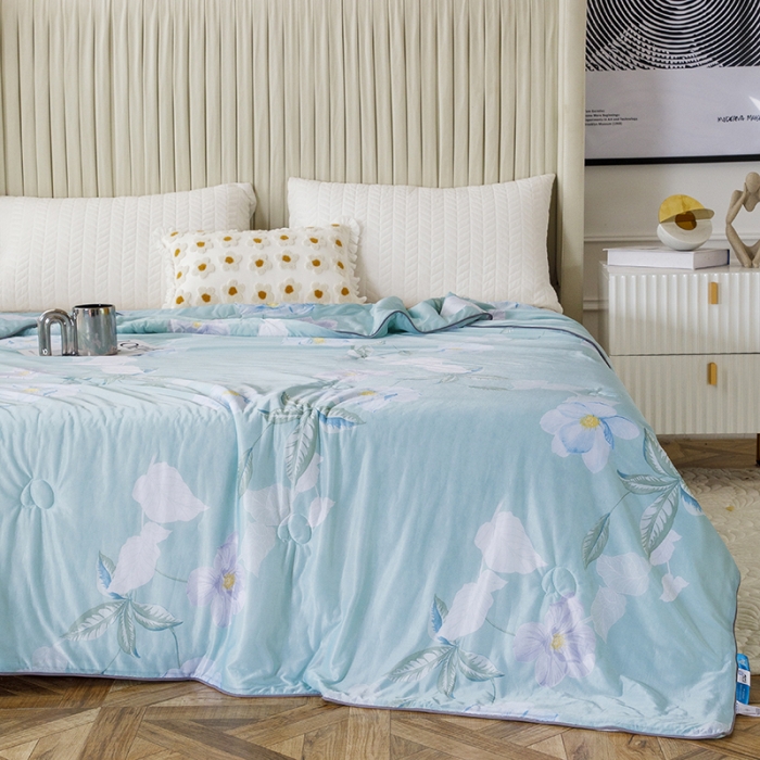 91家纺网 家纺一手货源 找家纺 纽缦家纺 2022新款花卉夏被 春晓绿