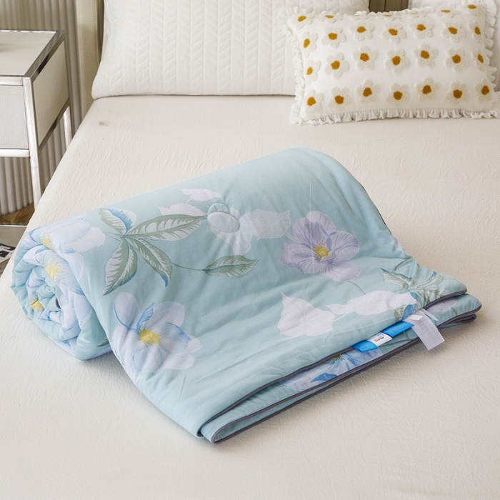 91家纺网 家纺一手货源 找家纺 纽缦家纺 2022新款花卉夏被 春晓绿